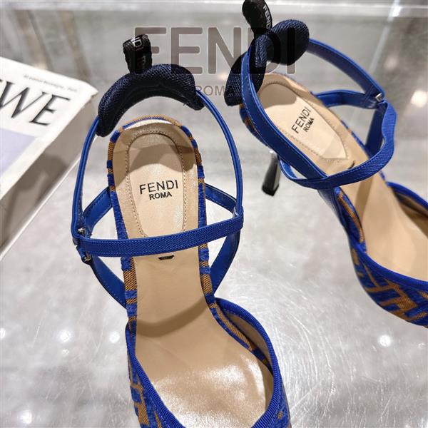 2025112818419386 210